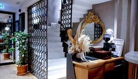Aleksandr Pera Hotel