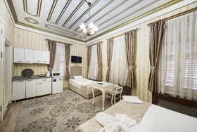Alhambra Apart Hotel