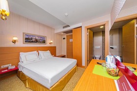 Almina Hotel