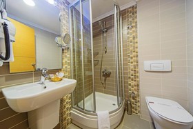 Almina Hotel