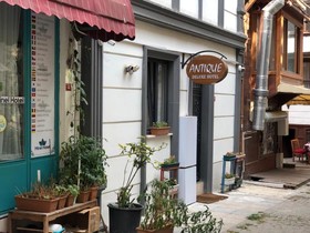 Antik Hotel House