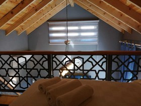Antik River House
