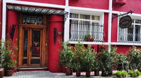 Antique Hostel