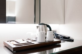 Aprilis Deluxe Hotel