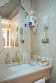 Arden City Hotel