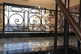 Art Nouveau Pera