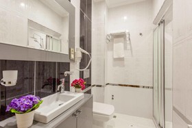 Asya World Hotel