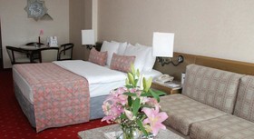 Ataköy Marina Hotel