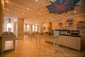 Avicenna Hotel