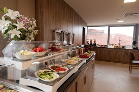 Ayramin Deluxe Hotel