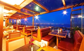 Azade Suites