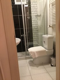 Berce Apartment & Suites