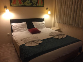 Berce Apartment & Suites