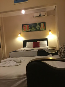 Berce Apartment & Suites