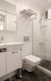 B'Guest House&Apartment