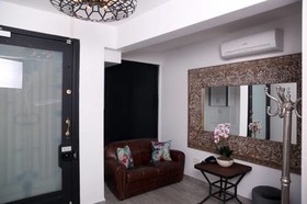 B'Guest House&Apartment