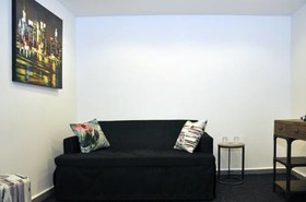B'Guest House&Apartment