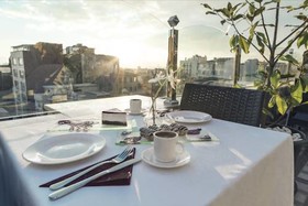 B'Guest House&Apartment