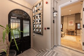 Bguest Pera Suites