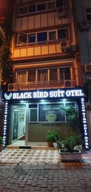 Black Bird Suite Hotel