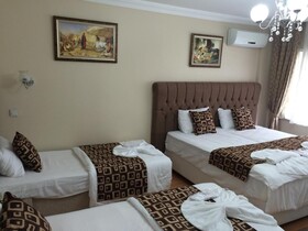 Black Bird Suite Hotel