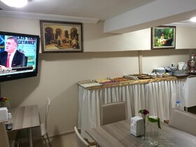 Black Bird Suite Hotel