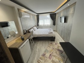 Blue Mansion Hotel