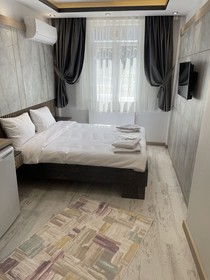 Blue Mansion Hotel
