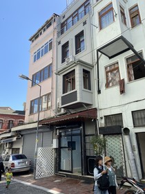 Blue Mansion Hotel