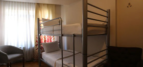 Bristol Hostel & Pub