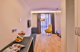Business Life Boutique Hotel