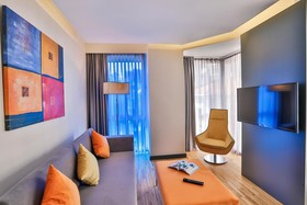 Business Life Boutique Hotel