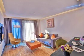 Business Life Boutique Hotel