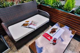 Business Life Boutique Hotel