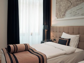 Akka Lush Hotel