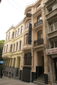 Castle Franco Suites