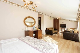 Center Hill Hotel