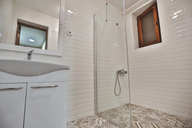 Cheers Vintage Hostel