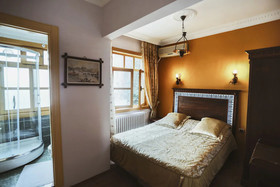 Cheers Vintage Hostel