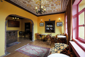 Cheers Vintage Hostel