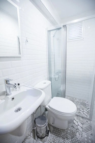 Cheers Vintage Hostel