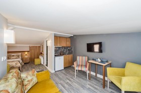 Cirrus Suites Tomtom