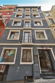 Cirrus Suites Tomtom