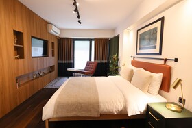 CLK Suites Hotel