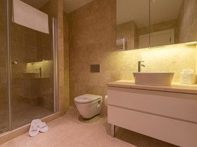 Coresh Suites