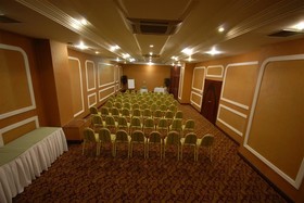 Nova Plaza Crystal Hotel