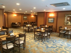 Nova Plaza Crystal Hotel