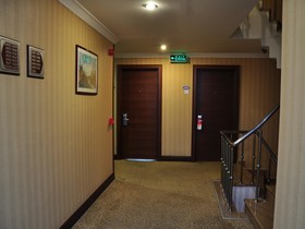 Nova Plaza Crystal Hotel