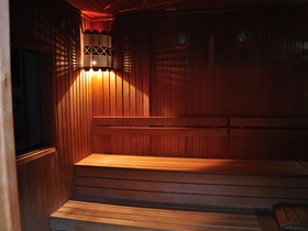 Nova Plaza Crystal Hotel