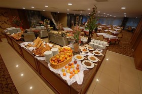 Nova Plaza Crystal Hotel